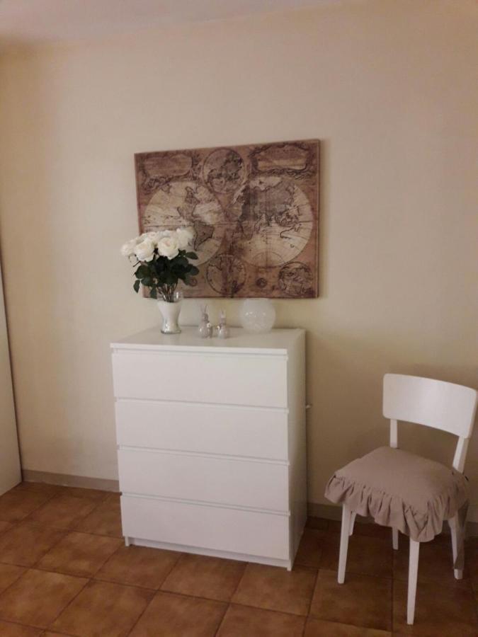 Bettina Urbana Lägenhet Lucca Exteriör bild